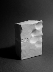 interpretacja przestrzenna tekstu  mirona biaĹ?oszewskiego "tuziemcy"<br>                pracownia komunikacji wizualnej<br>                2008